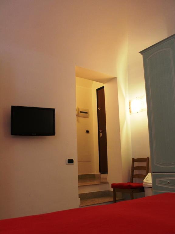 Hella Ibernesi 23 Fori Imperiali Inn, New Gestion! 로마 객실 사진
