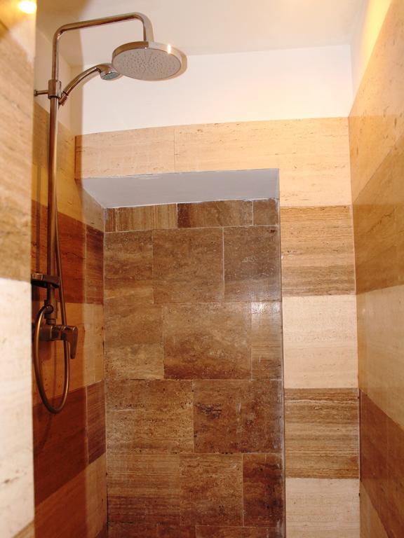 Hella Ibernesi 23 Fori Imperiali Inn, New Gestion! 로마 객실 사진