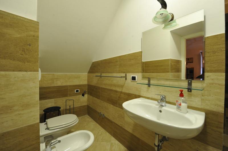 Hella Ibernesi 23 Fori Imperiali Inn, New Gestion! 로마 객실 사진